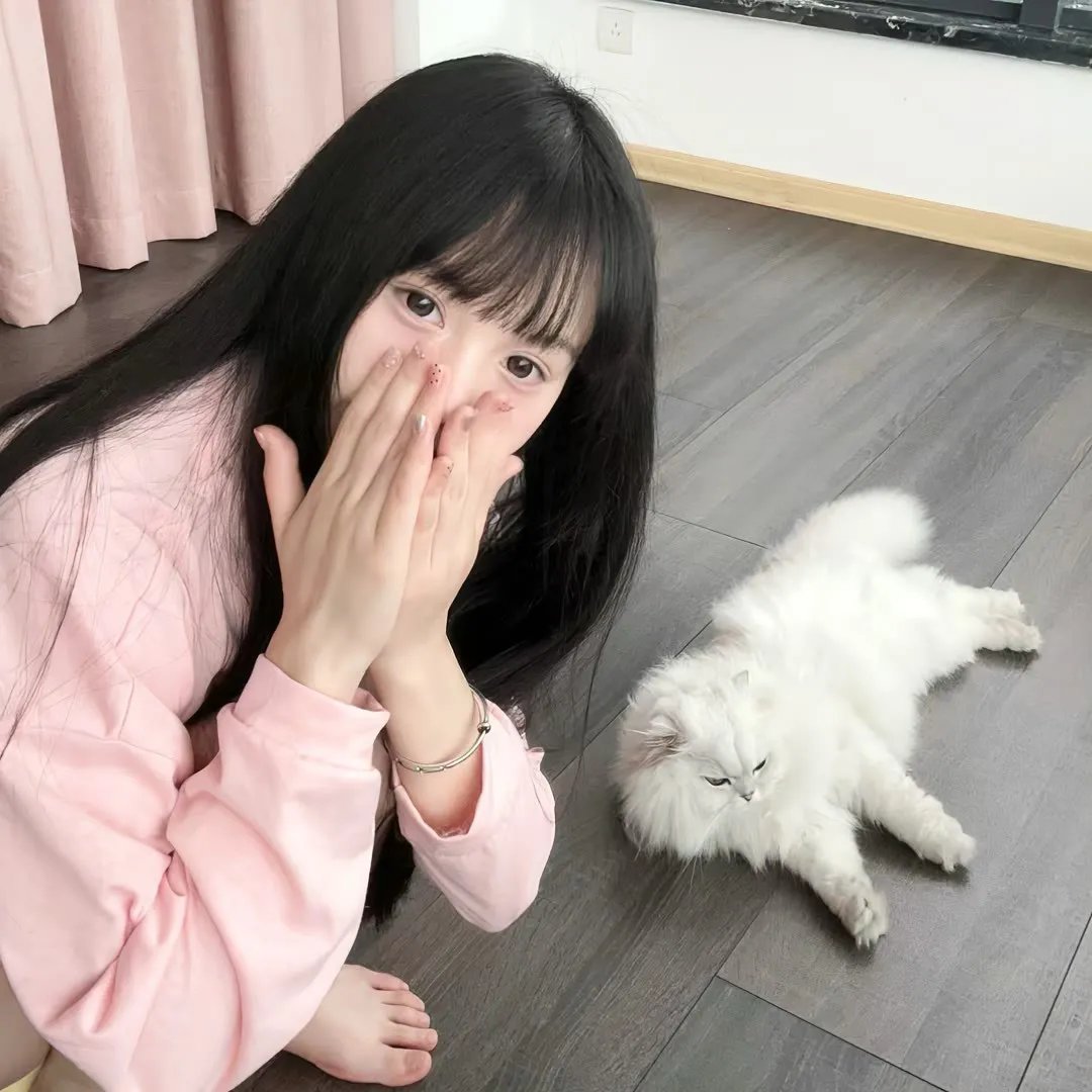 轻轻拂过