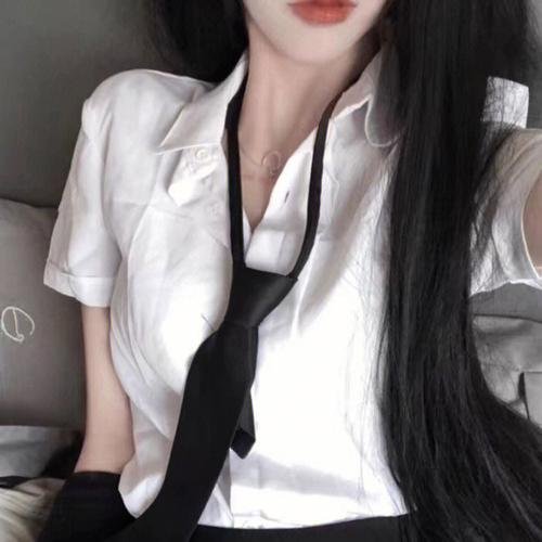 雌雄莫辨